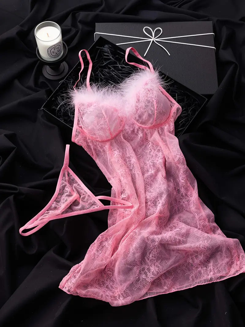 Ensemble de lingerie sexy en dentelle rose avec détail, tissu tricoté